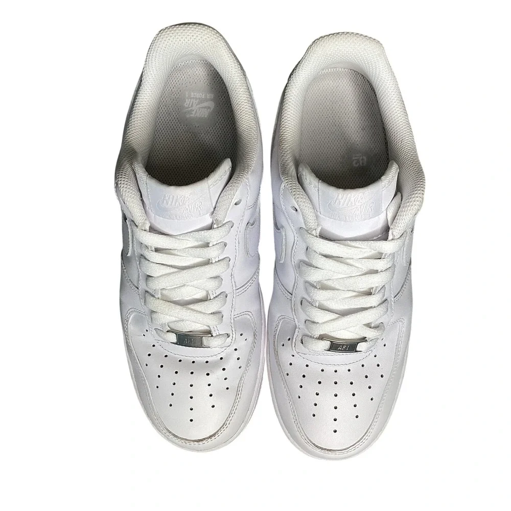 Nike Air Force 1 07 Mens Size 8 White CW2288-111 Good Condition Low Top Sneaker